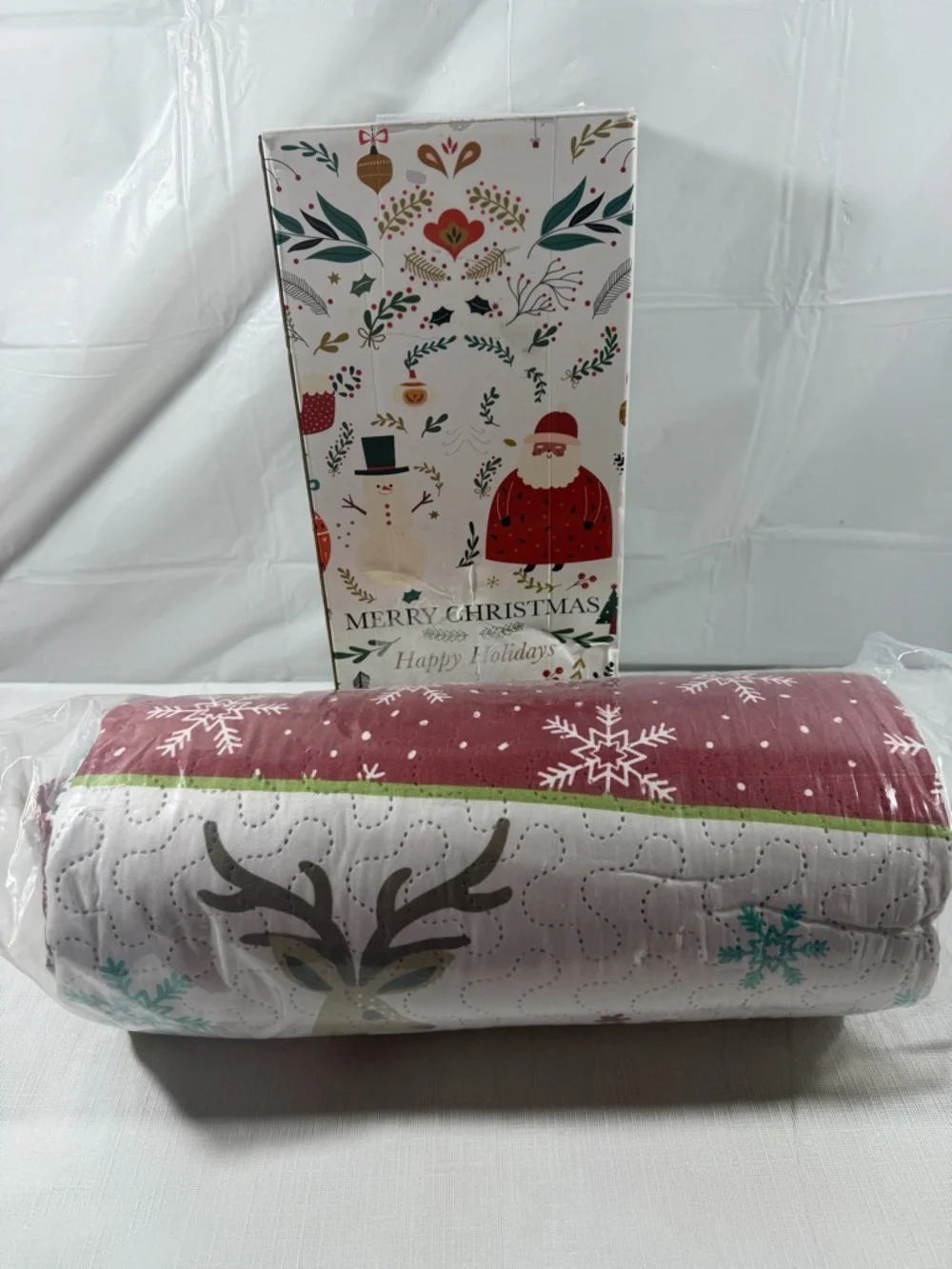 Reversible Holiday Quilt Set in Red and Multi